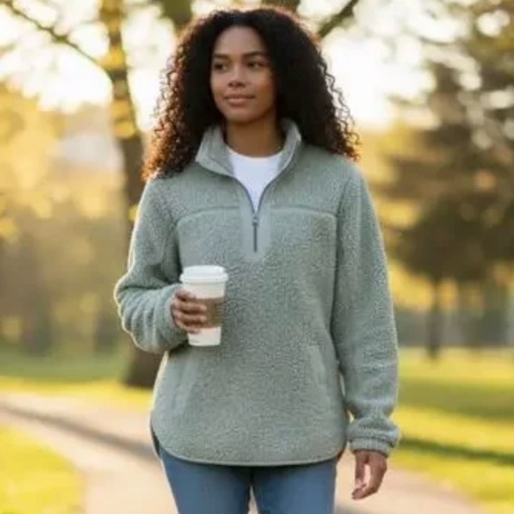 💚Abercrombie & Fitch women’s Teddy Sherpa quarter zip pullover sea green medium